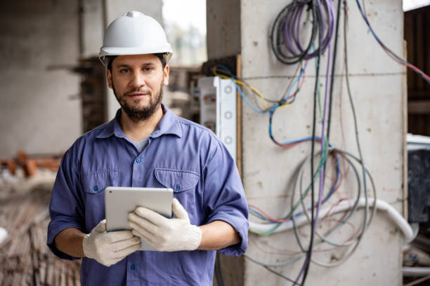 Best Affordable Emergency Electrician  in Fort Clark Springs, TX